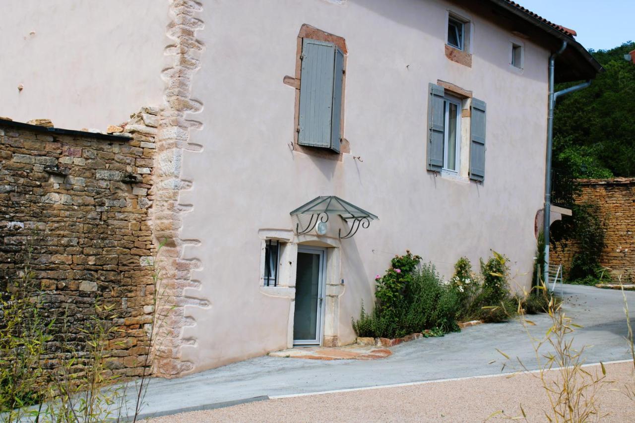 Le Clos Des Pierres Rouges Burgy Bagian luar foto